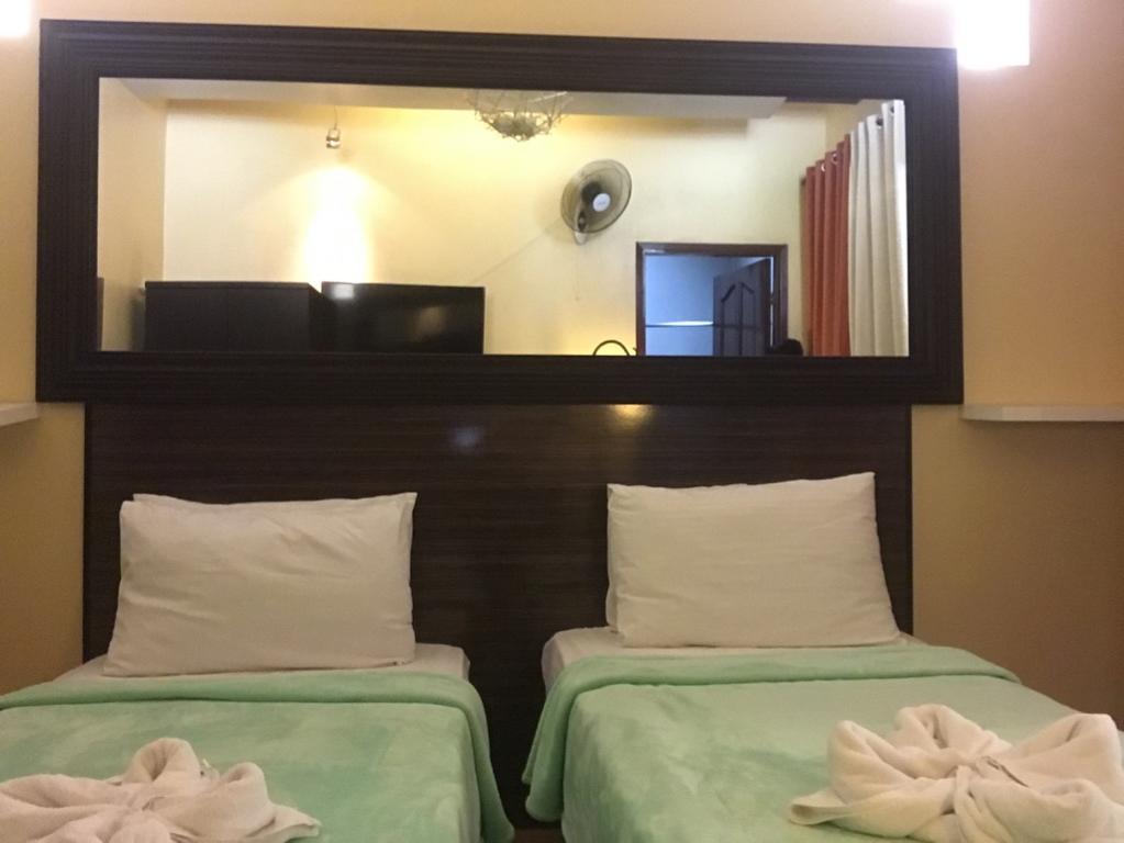 Mactan Breeze - Airport Bed And Breakfast Lapu-Lapu City Exterior foto