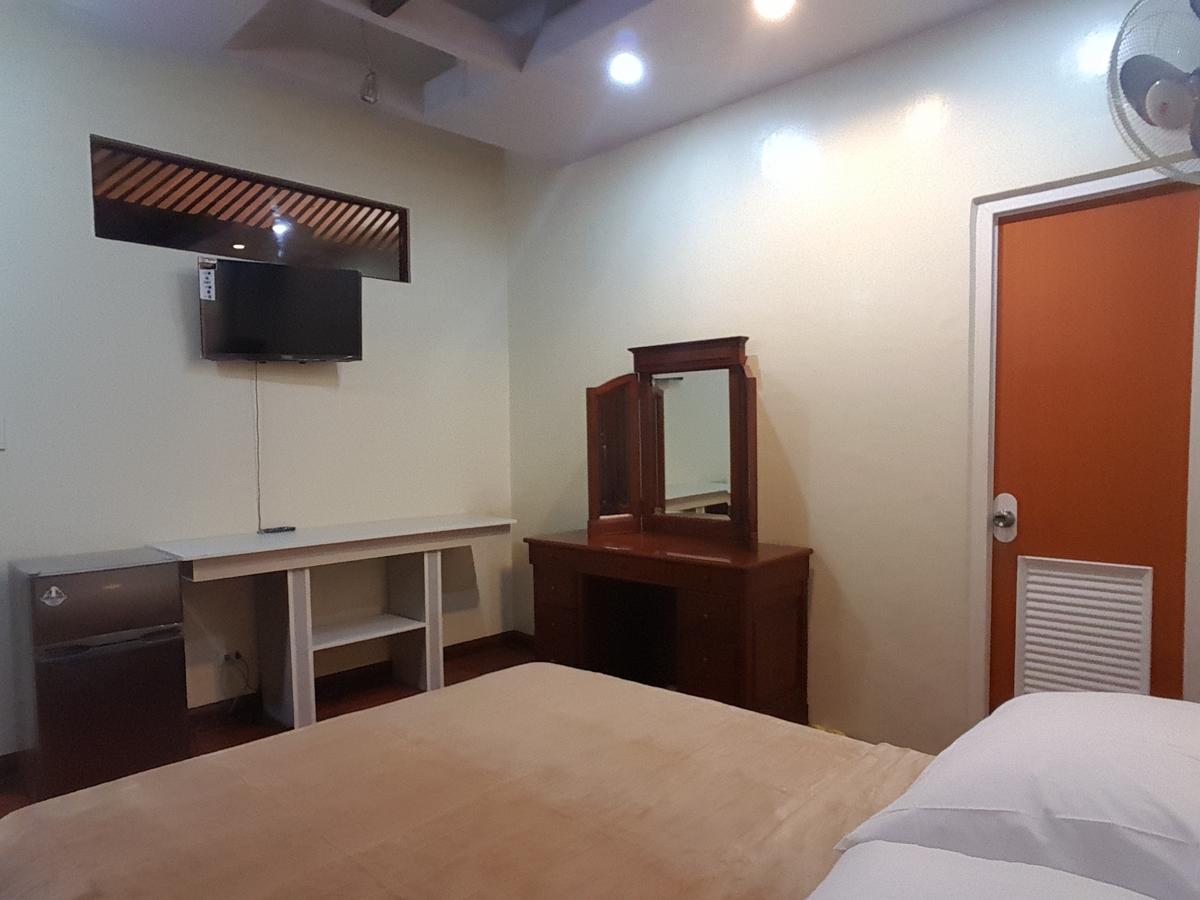 Mactan Breeze - Airport Bed And Breakfast Lapu-Lapu City Exterior foto